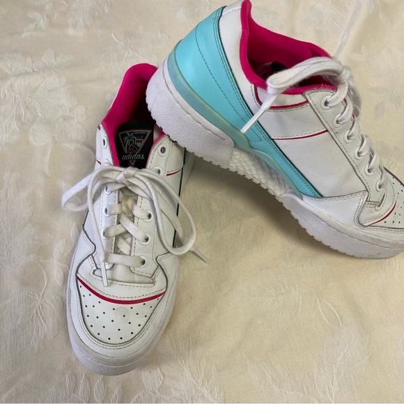 Adidas Womens Forum Bold 'White Clear Aqua Adidas / Sneakers / - Picture 2 of 9